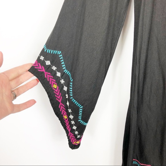 Love Stitch Boho Black Dress with Embroidery Sz M - Picture 2 of 8